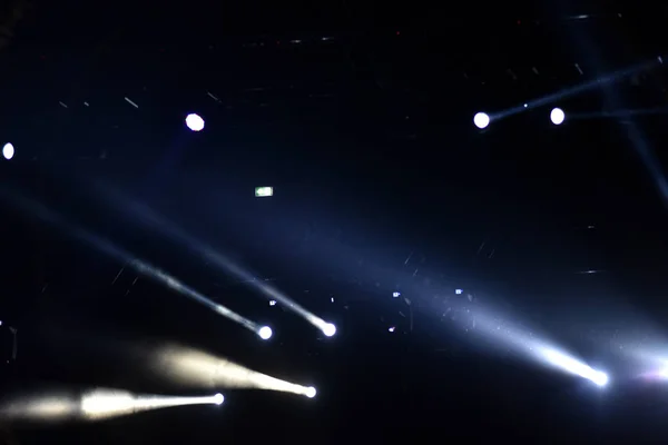 Luces de escenario en un concierto — Foto de Stock