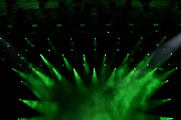 Bühnenbeleuchtung bei einem Konzert — Stockfoto