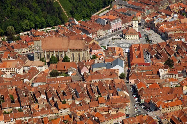 Αεροφωτογραφία της Ευρωπαϊκής πόλης του Brasov, Ρουμανία — Φωτογραφία Αρχείου