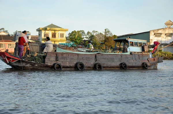 Shack casa, casa en el delta del Mekong, Vietnam — Foto de Stock