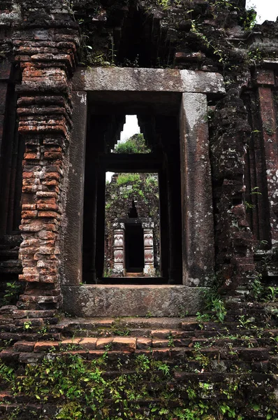 Meu Filho Hindu templo ruínas no Vietnã — Fotografia de Stock