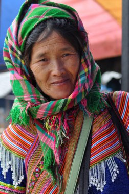 Geleneksel kıyafet Hmong azınlık insanlar. Sa Pa, Kuzey Vietnam