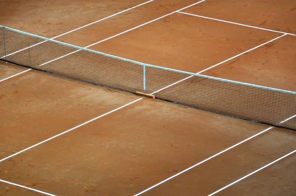 Tennisnetz und Tennisplatz — Stockfoto
