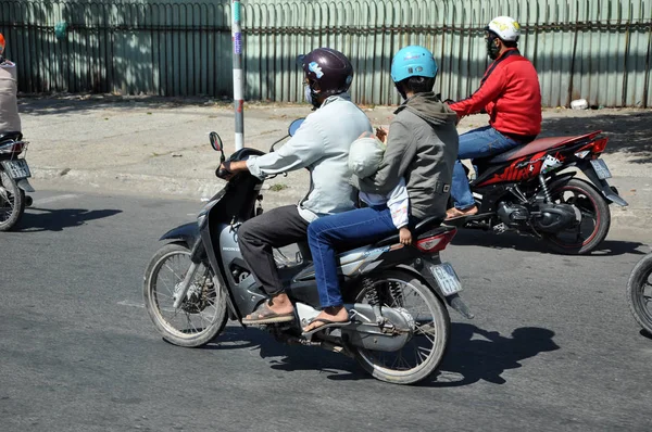 Scooter traffic in Vietnam — Stock Photo, Image