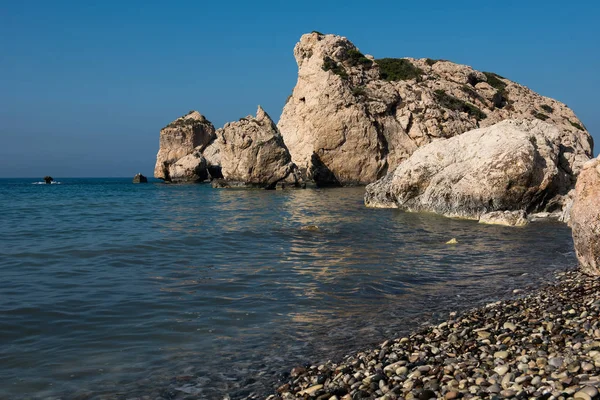 Aphrodite's Rock beach. Petra tou Romiou, Cyprus — Stock Photo, Image