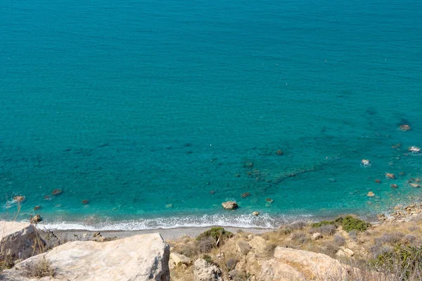 Sea and coastline view from a rocky height — Stock Photo, Image