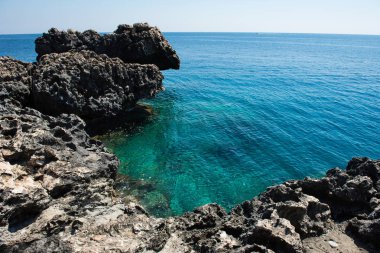 Kıbrıs'ta kayalık sahil şeridi
