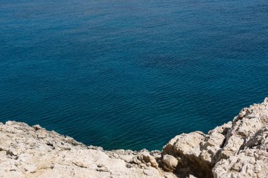 Kıbrıs'ta kayalık sahil şeridi