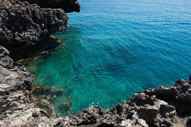 Kıbrıs'ta kayalık sahil şeridi