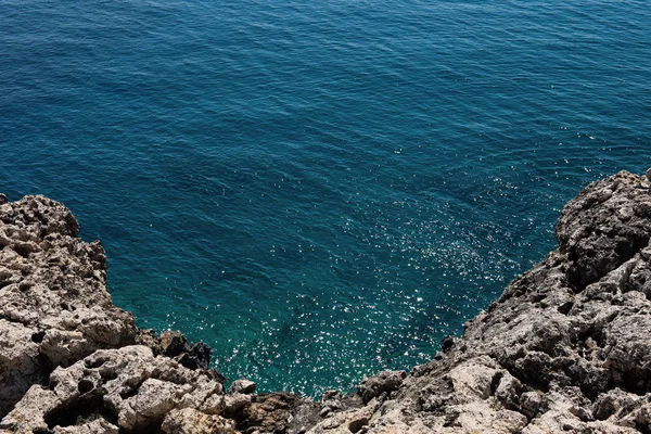 Côte rocheuse à Chypre — Photo