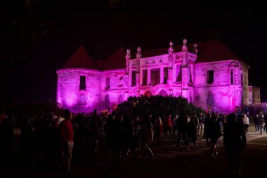 Banffy Kalesi, Bontida, Romanya. Elektrik Şatosu Festivali
