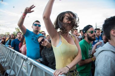 Canlı konser zevk insanlar tezahürat kalabalık 