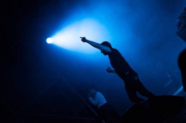 Atari genç isyan bant bir rock konseri
