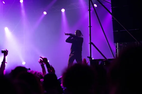 Tommy Cash performing a live rap show — Stock Photo, Image