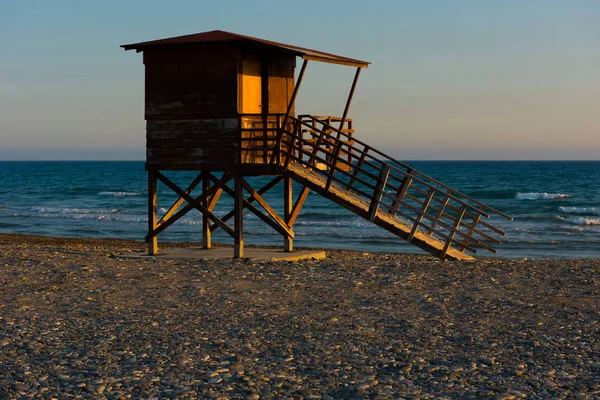 Baywatch tower on the beach — Stock Photo, Image