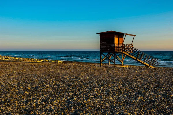 Baywatch kule sahilde