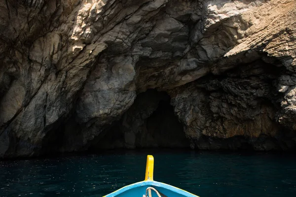 Blauwe grot, een boottocht. Malta — Stockfoto