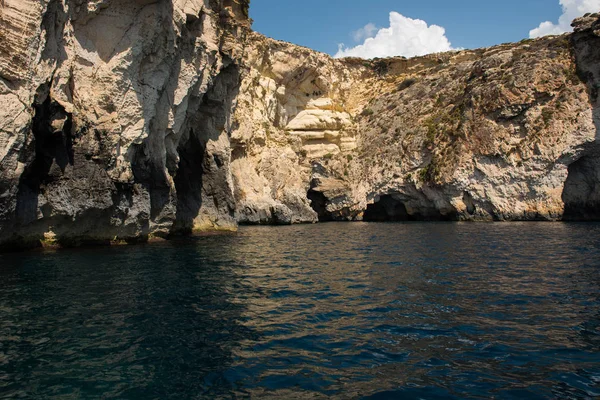 Το Λακκιώτικον δει από μια εκδρομή με βάρκα. Μάλτα — Φωτογραφία Αρχείου