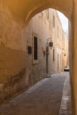 Mdina, Malta'da Ortaçağ dar sokak taş evler