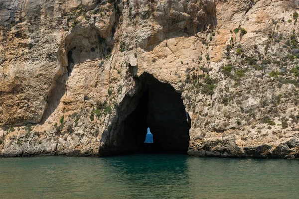 Mar interior na baía de Dwejra. Gozo, Malta — Fotografia de Stock