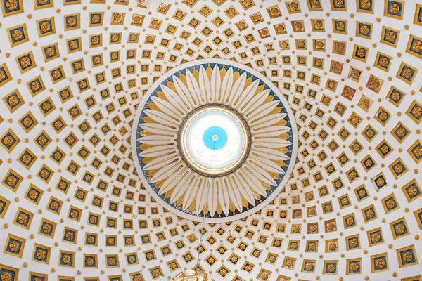 Detalle interior de la cúpula de la Rotonda de Mosta, Malta —  Fotos de Stock