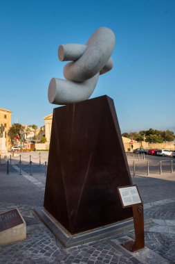 Düğüm anıt, Valletta zirve toplantısı geçiş, Malta