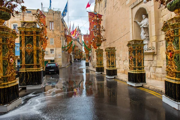 Valletta sokaklarında bir dini bayram sırasında