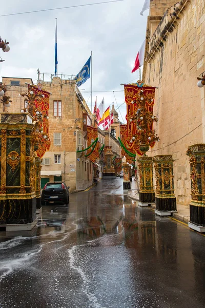 Gatorna i Valletta under en religiös högtid — Stockfoto