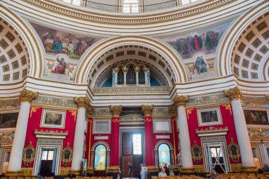 Mosta rotunda kubbe iç. Malta