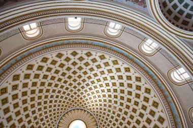 Mosta rotunda kubbe iç. Malta