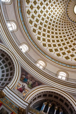 Mosta rotunda kubbe iç. Malta