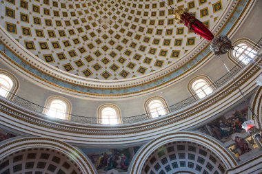 Mosta rotunda kubbe iç. Malta