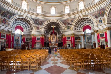 Mosta rotunda kubbe iç. Malta