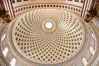 Mosta rotunda kubbe iç. Malta