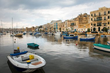 Tekneler ve yatlar Valletta, Malta ankraj