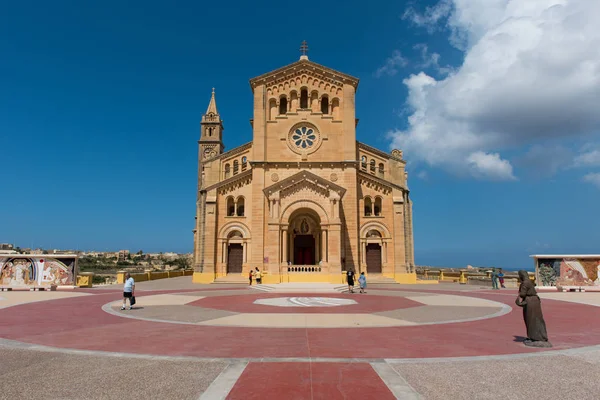 Neo-romanska katolska kyrkan. Ta Pinu, Malta — Stockfoto