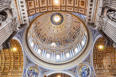 Saint Peter's basilica kubbe kubbe boyalı