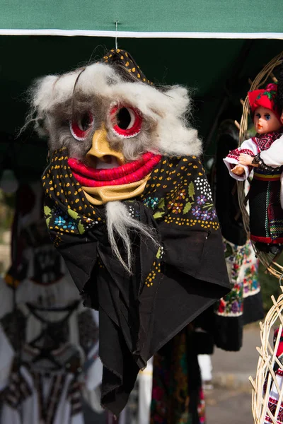 Winter vakantie traditionele kerst masker, masque uit Roemenië — Stockfoto