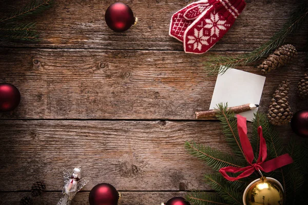 Fondo navideño con adornos, espacio para texto — Foto de Stock