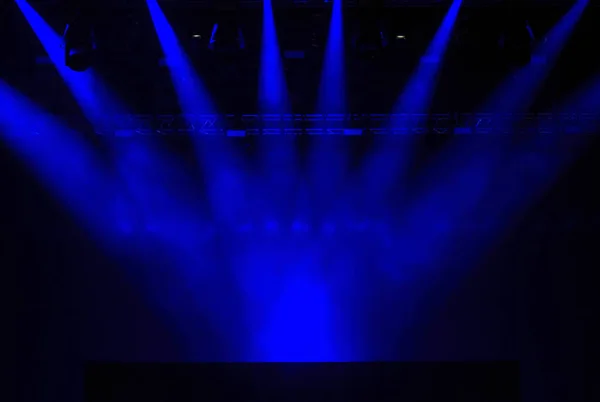 蓝色的舞台灯光 — 图库照片