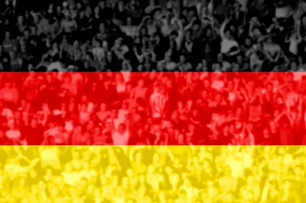 De ventilators van de voetbal met het mengen van de vlag van Duitsland — Stockfoto