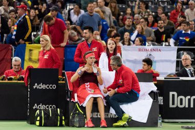 Kadın tenisçi bir mola