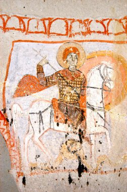 Freskler ve duvar resimleri bir mağara kilise içinde