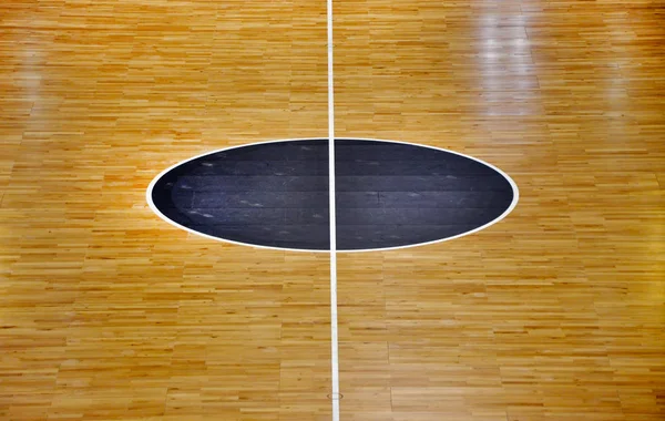 Suelo de madera cancha de baloncesto — Foto de Stock