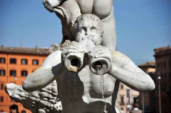 Fontána socha detail inpiazza Navona, Řím — Stock fotografie