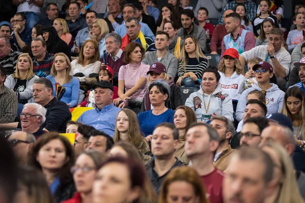 Folle di persone all'evento sportivo — Foto Stock