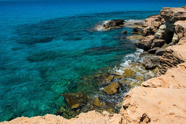 Sea caves near Ayia Napa, Mediterranean sea coast, Cyprus — Stock Photo, Image