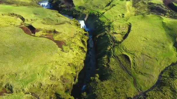 Flying Skogar River Eyjafjallajokull Volcano Southern Iceland — 비디오