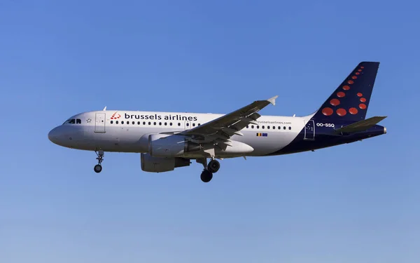 Brüssel Airlines airbus a319 — Stockfoto
