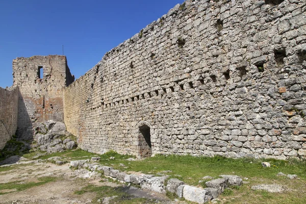 Muren van het kasteel van Montsegur — Stockfoto